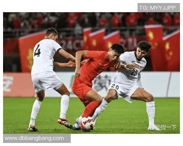 国足主场迎战乌兹别克斯坦精彩回放与赛后分析 国足主场迎战乌兹别克斯坦精彩回放与赛后分析