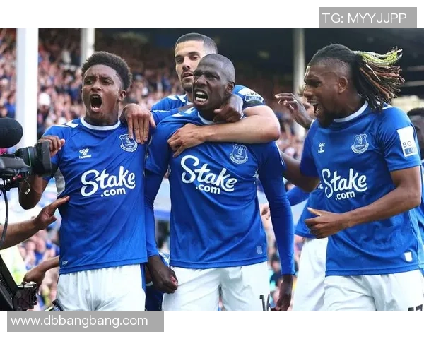 瓦伦西亚主场迎战比利亚雷,争夺西甲积分榜关键战役的胜利 瓦伦西亚主场迎战比利亚雷,争夺西甲积分榜关键战役的胜利